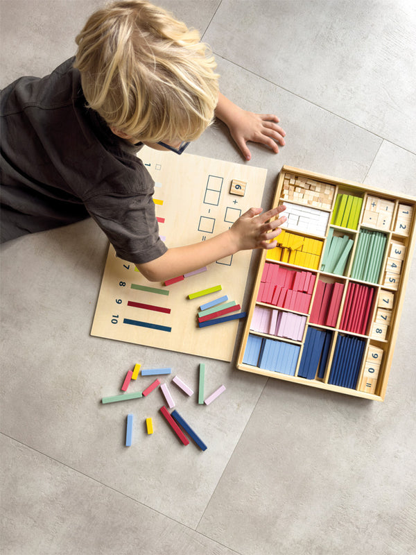 03_12559_11-lernbox-rechenstaebchen-mit-zahlen-educate-small-foot-kinderbild-02.jpg