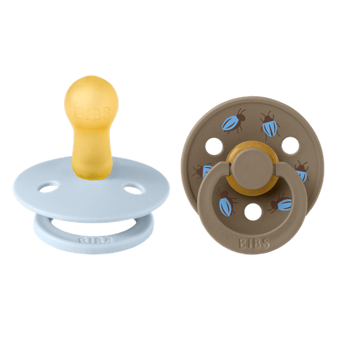 2-Pak Studio Colour Rund Sut Beetle Mix Latex Baby Blue/Dark Oak (str 2) fra Bibs