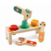 01_DJ06418_djeco-vaerkstoejsbaenk-bricolou.jpg