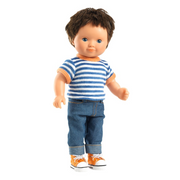 01_Djeco Lovely Pomea dukke, Fred.png