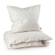 01_Sebra juniorsengetøj, Sophora Leaves-3.png