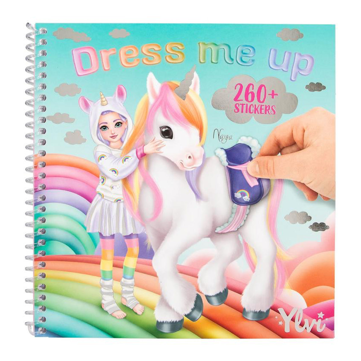 01_Ylvi dress me up stickerbog-2.jpg