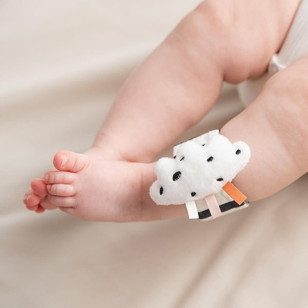 Handgelenks-Rassel 2er-Pack, Happy clouds powder, Done by Deer