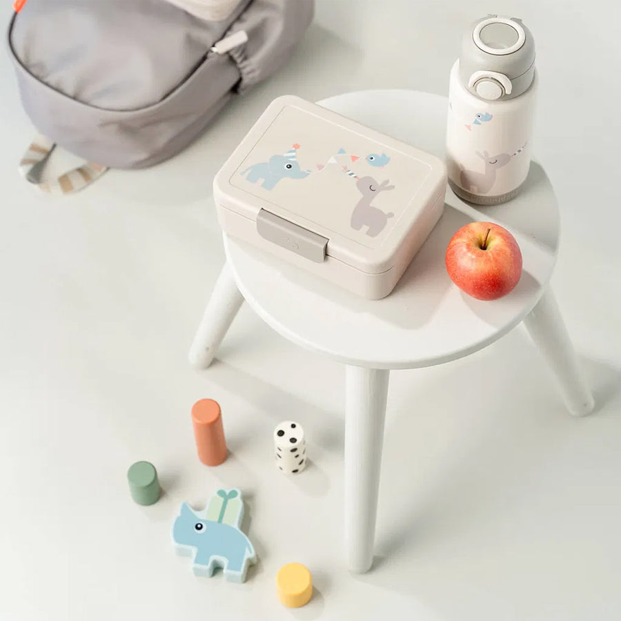 02_Done by Deer Madkasse Med Opdeling, Celebration Sand 1.jpg