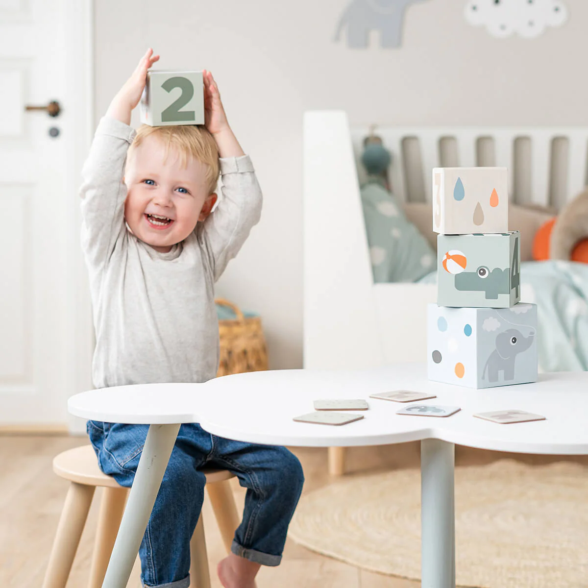 02_Done by Deer Stabelklodser, 5 dele.png