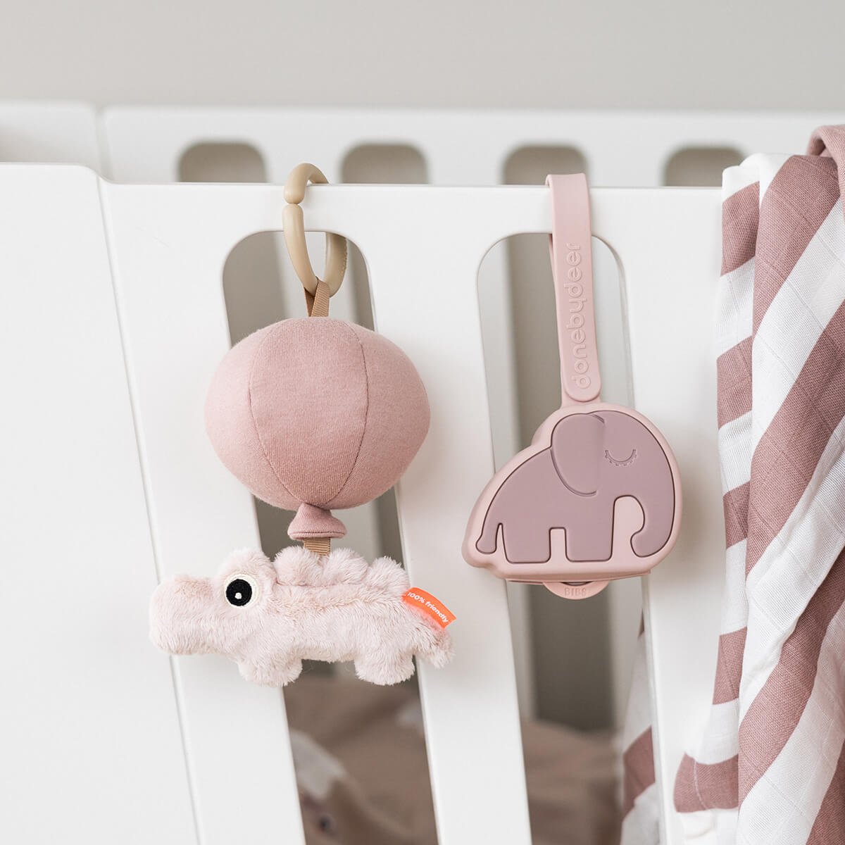 02_Done by Deer To go friend, croco powder-2.jpg