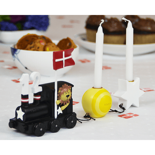 Kids by Friis Geburtstagszug mit Planet und Stern, der Löwe