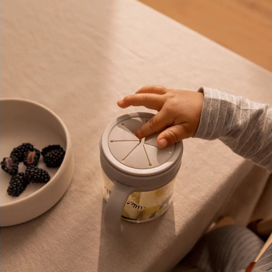 Liewood Enyo snack kop, all together / sandy