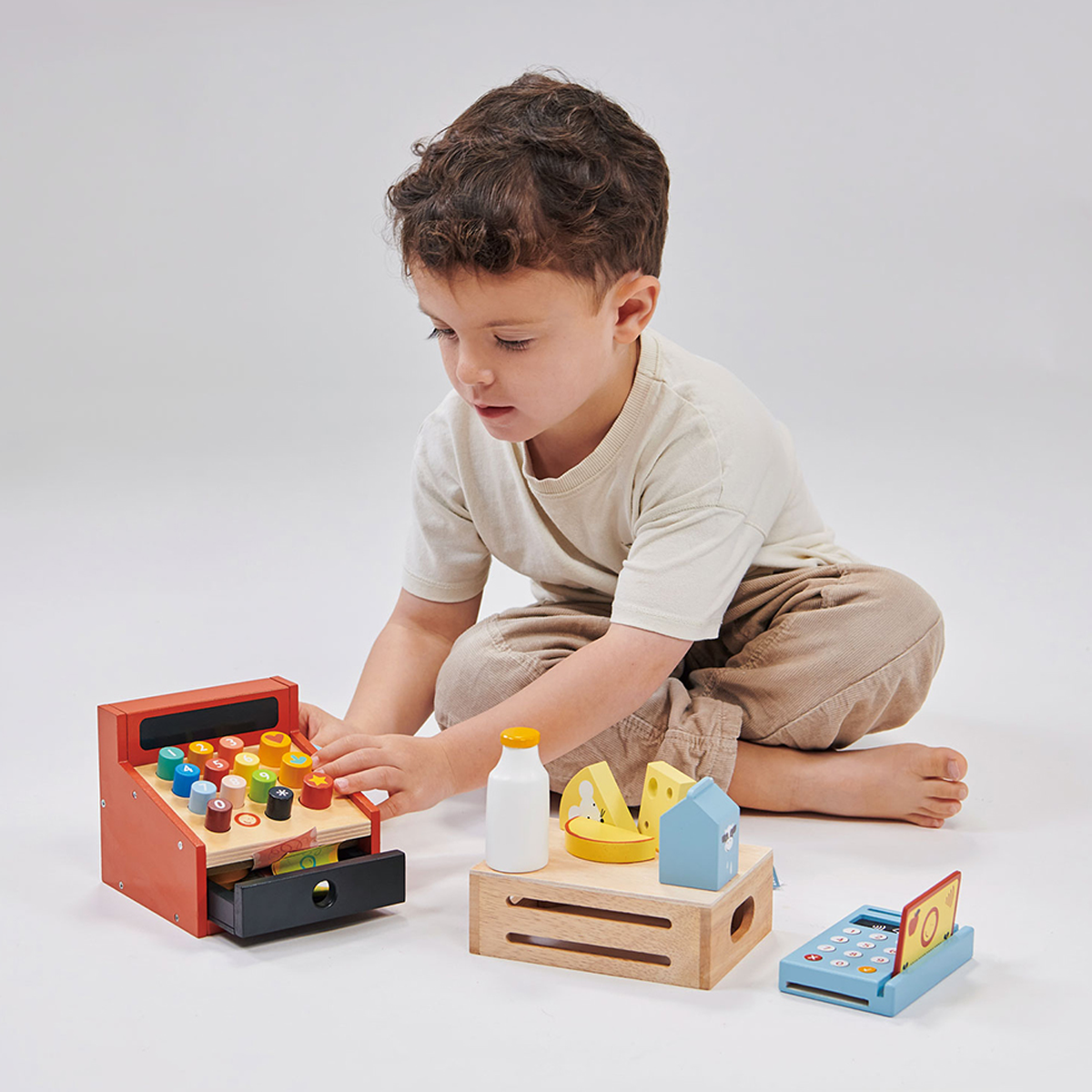 02_Mentari, Kasseapparat med penge-2.png