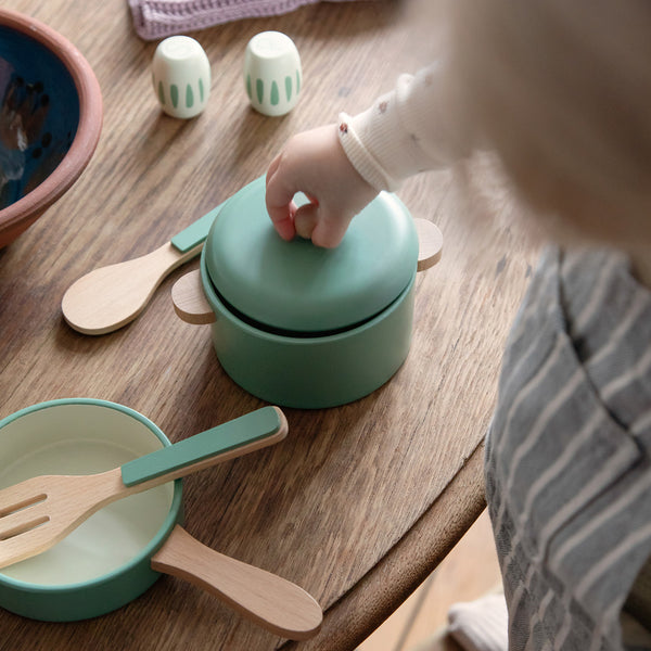 Sebra Küchen-Töpfe- und Pfannenset aus Holz