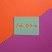 Postkarte Schulkind, grün/orange