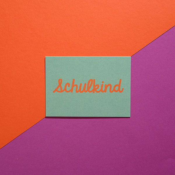 Postkarte Schulkind, grün/orange