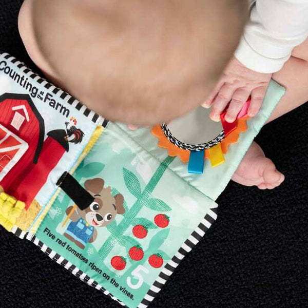Baby Einstein Counting at the Farm™ Weiches Aktivitätsbuch