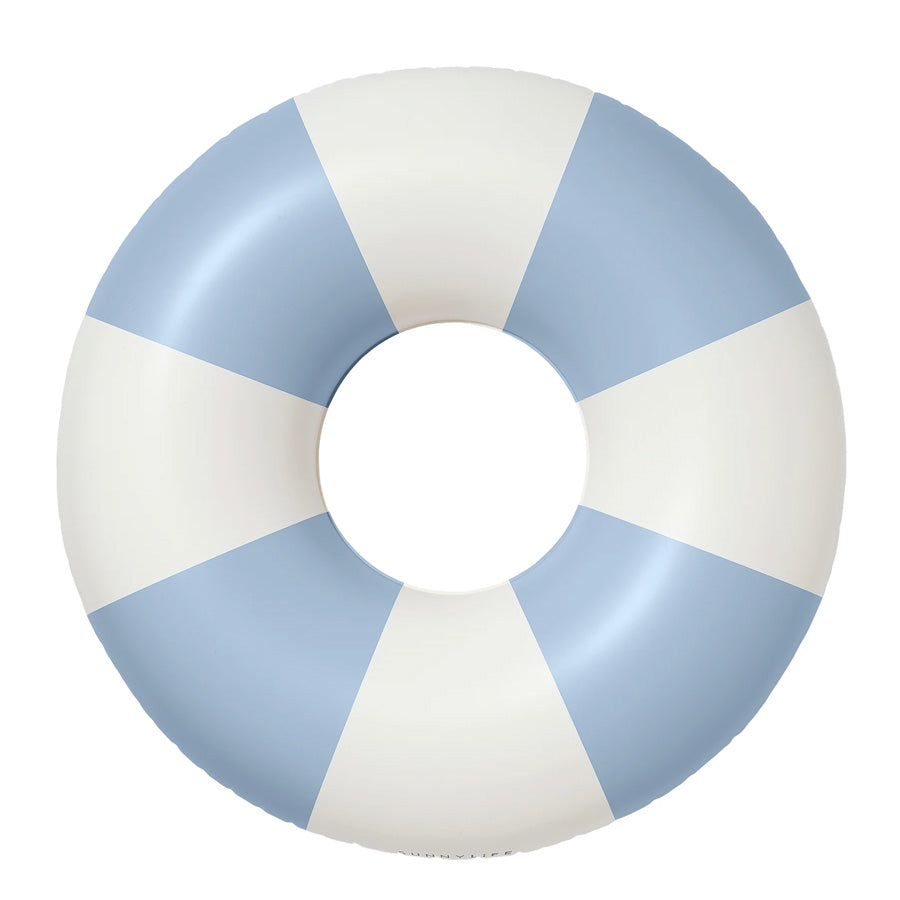 Badering in La Mer Blue