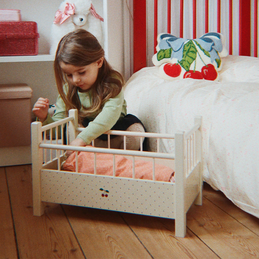 Puppenbett in Big Cherry