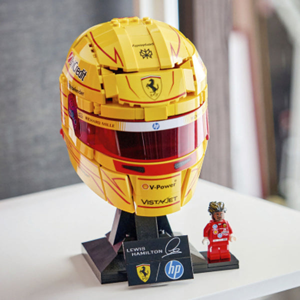 Editions, Scuderia Ferrari HP Lewis Hamilton Helm