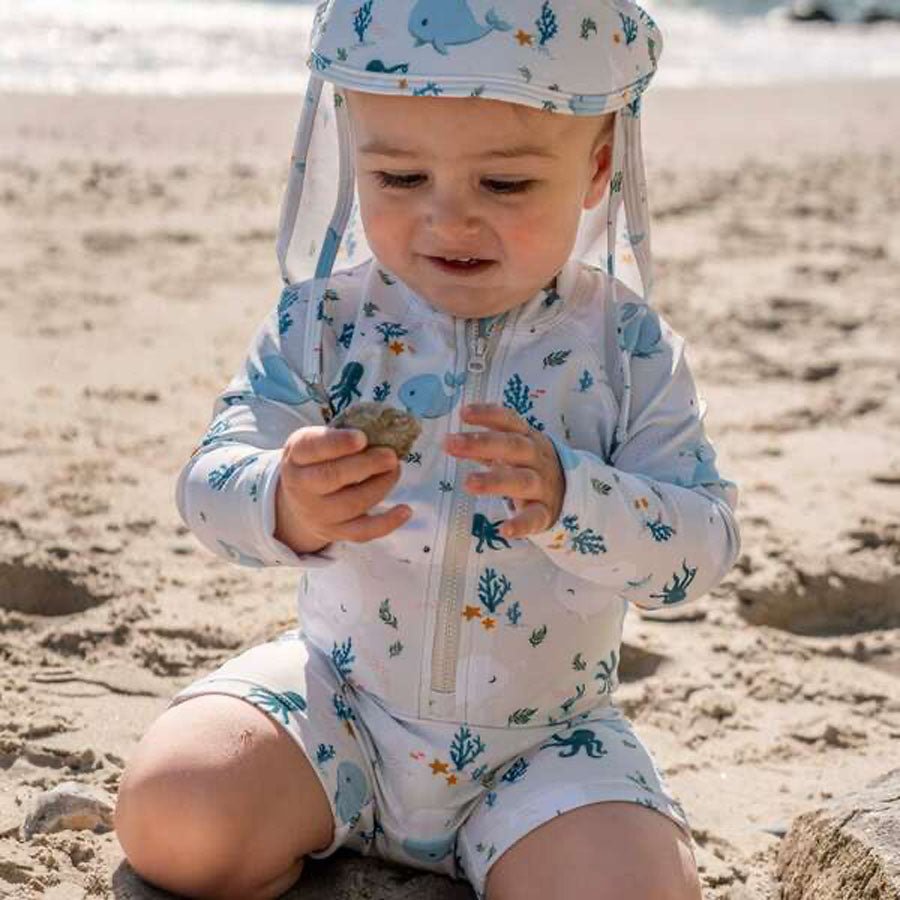 Lykke UV - Solhat I Christian's Whale Tales