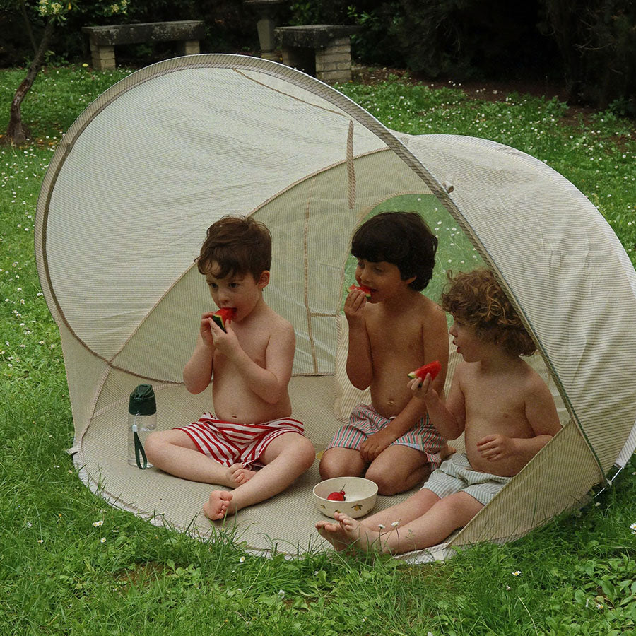 Pop-Up Strandzelt UV50+ in Marineblau mit Punkten