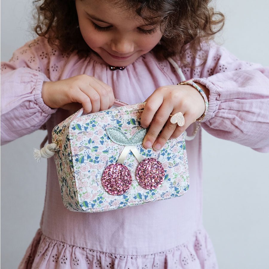 Mimi & Lula Skuldertaske, Floral Cherries - Florence