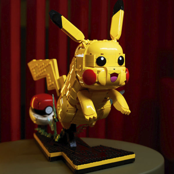 Pokémon, Pikachu und Poké Ball