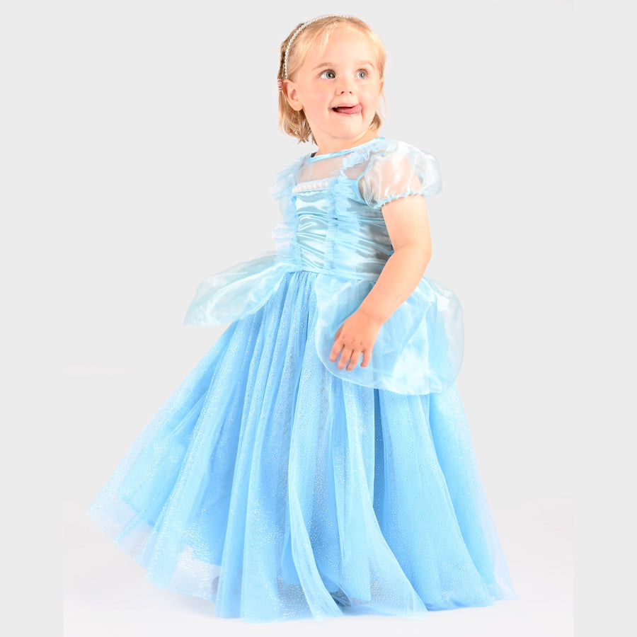 Prinzessinnenkleid mit Tiara