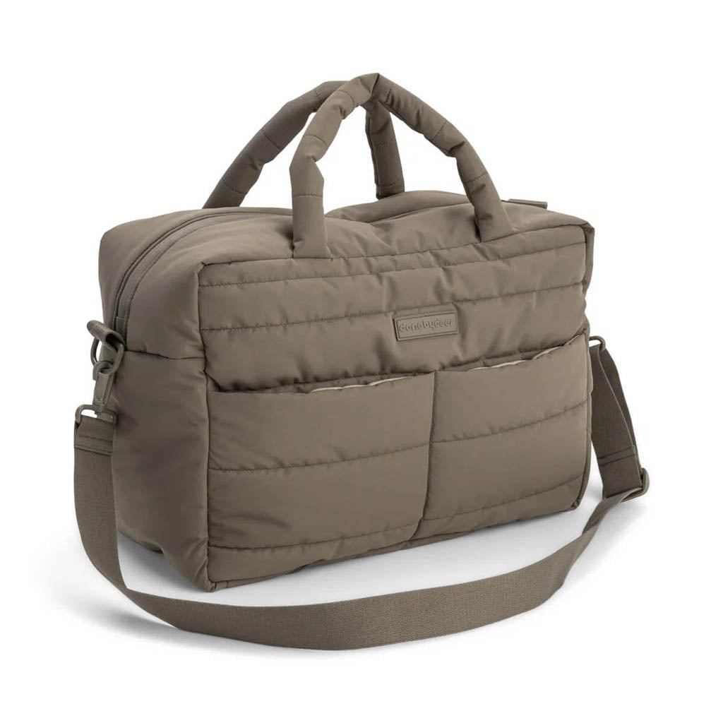 Gesteppte Wickeltasche in taupe