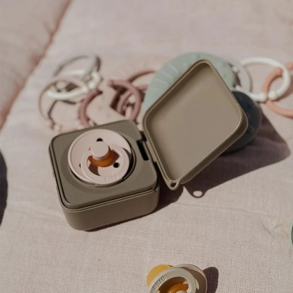 Sutteboks i Ivory fra Bibs