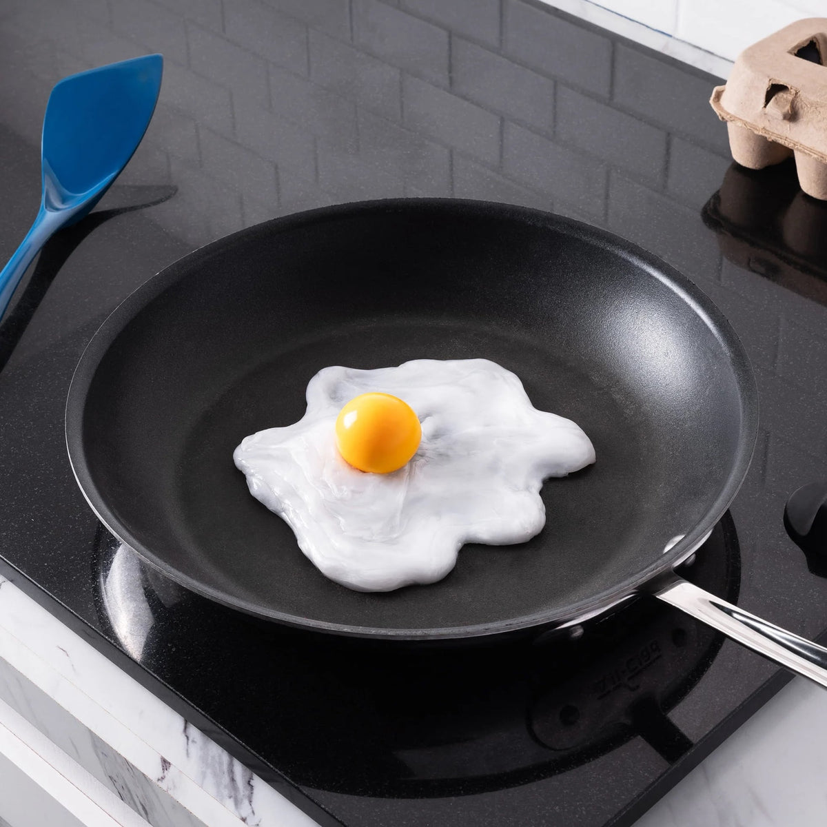 Thinking Putty Eggcellent fra Crazy Aarons