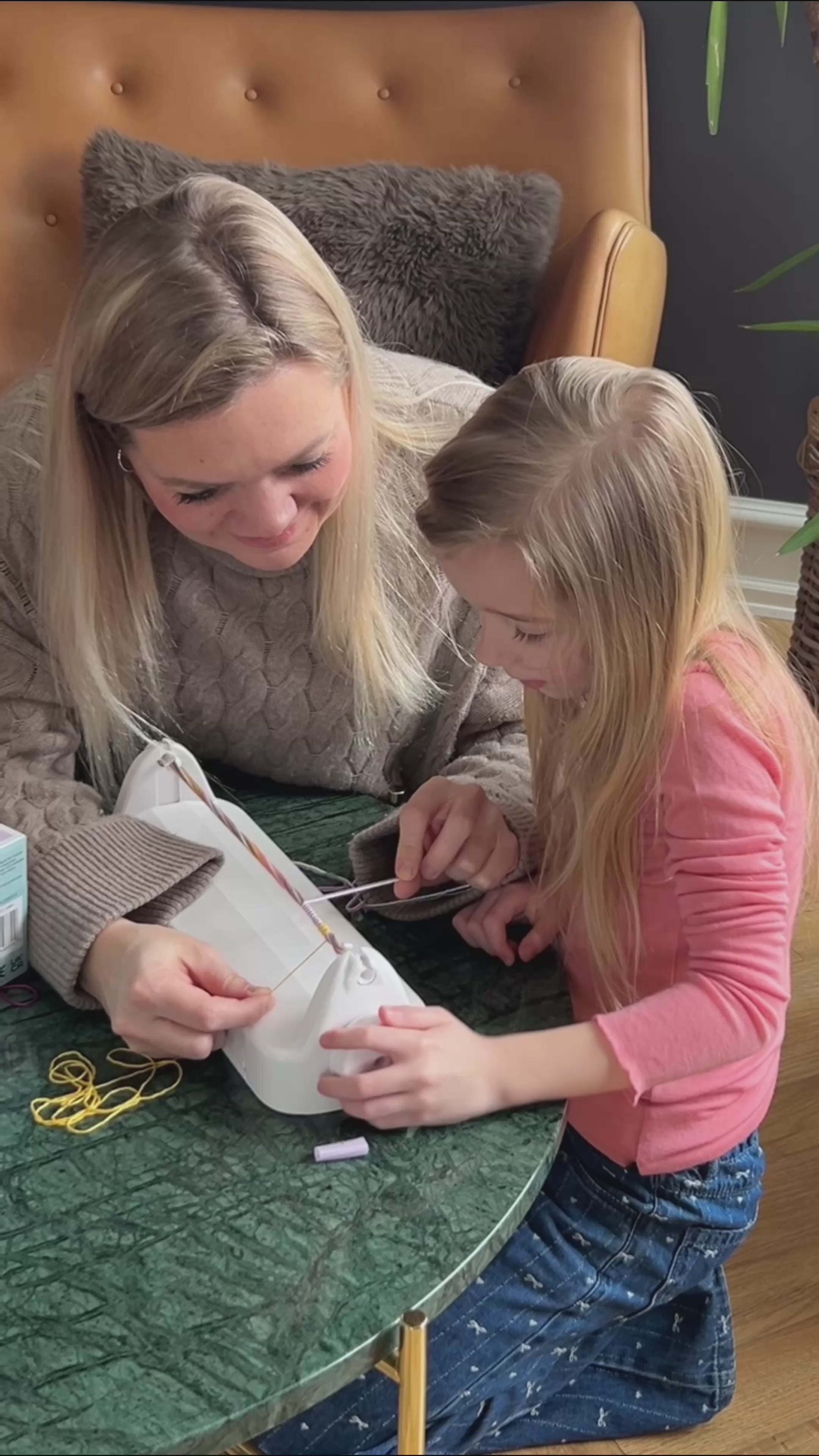 Video laden: Loopdedoo Armbanddesigner
